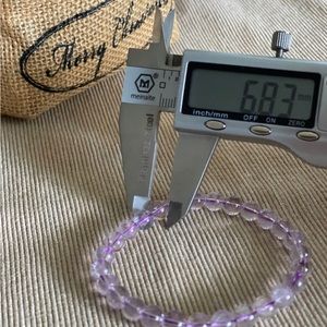 6mm+ light purple amethyst crystal/quartz bracelet naturally